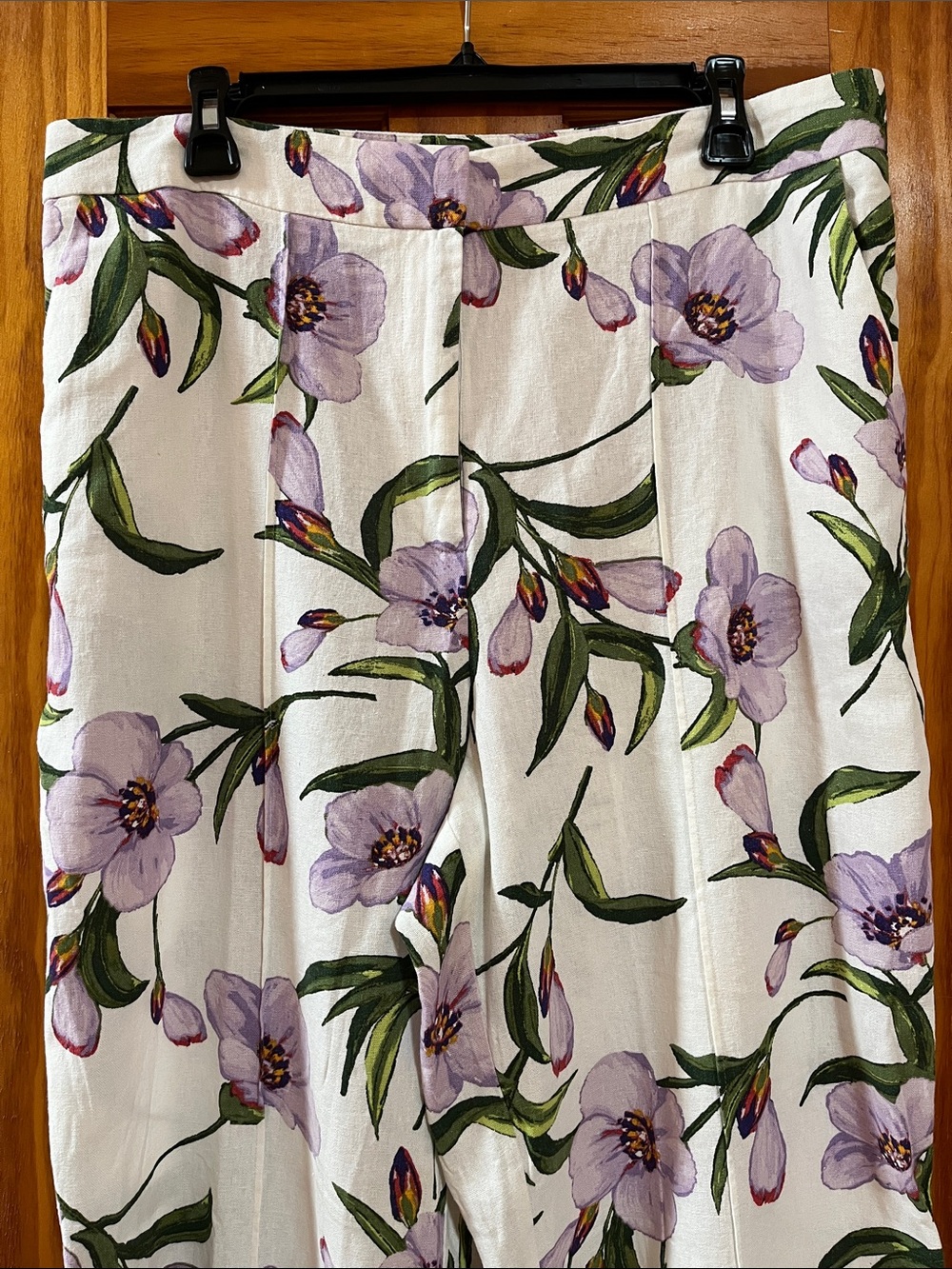 Gabriel Union White Floral Wide-Leg Lavender Blooms Pants 0 - Picture 4 of 16